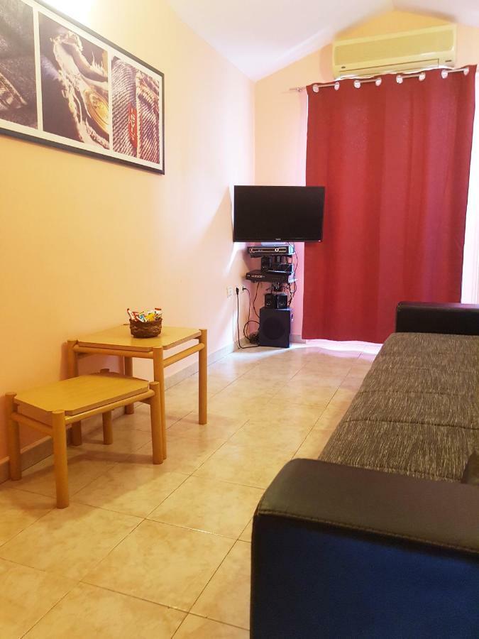Apartment Danijela ブドヴァ エクステリア 写真